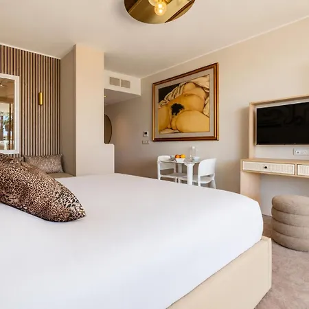 Vibes Origin - Couple Only - Rooftop - Piscine - Garage - Village Naturiste Appartamento